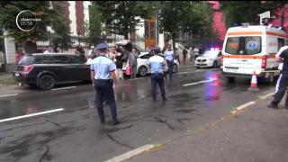 Scene de coşmar lângă o biserică din Brăila! Nuntaşi ÎN STARE GRAVĂ, după ce un bolid i-a lovit în plin. Şoferul vinovat a fugit de la accident