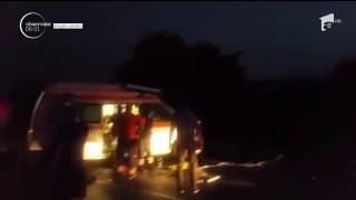 Tragedie în Caraş-Severin. Şoferul unei ambulanţe a murit în timp ce transporta o fetiţă la spital. Salvarea a lovit în plin o maşină
