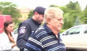 Reţeaua şpăgii: cum au ajuns să aibă diplomă medici, psihologi ori preoţi, fără să fi făcut studii