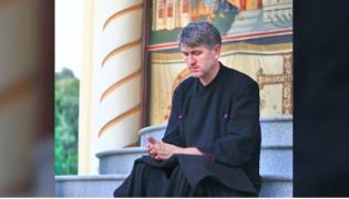 Cristian Pomohaci se retrage temporar din preoţie, din motive medicale. Soarta preotului va fi decisă de Arhiepiscopia Alba Iulia (VIDEO)
