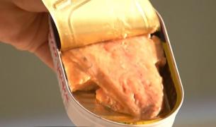 Estul primeşte... restul! O treime din produsele analizate de autorități sunt de calitate inferioară celor similare, comercializate în Occident