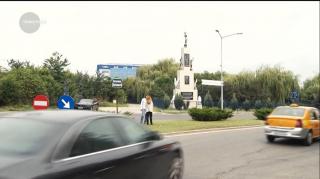 Un nou monument aprinde spiritele iubitorilor de artă din Capitală! Lucrarea cu lei şi vulturi a costat MILIOANE DE LEI