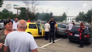 Un scurt popas în drum spre mare s-a încheiat DRAMATIC pentru o familie! O şoferiţă începătoare a pierdut controlul volanului