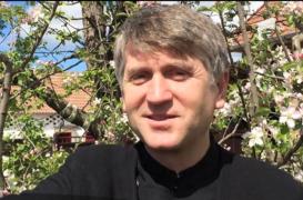 E DEFINITIV! Preotul Cristian POMOHACI nu mai are voie să îmbrace haina preoțească!