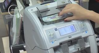 Verdictul analiştilor după ce s-a anunţat că angajatul va plăti toate taxele şi impozitele: salariile vor scădea