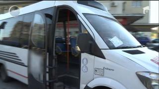 O cursă cu microbuzul e sport extrem pentru oricine călătoreşte în zona Capitalei. Şoferii îşi pun în pericol pasagerii în fiecare zi