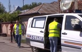 Incident violent în Ciorogârla. Doi poliţişti au fost tăiaţi cu un pahar spart de un scandalagiu. Fuseseră chemaţi să aplaneze un conflict