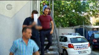 Şoferul care a bătut un poliţist într-o parcare din Capitală a ajuns în arest. Tânărul agresor este acuzat de ultraj