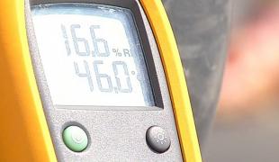 Bucureștenii s-au topit de căldură! La nivelul asfaltului s-au înregistrat şi 46 de grade Celsius