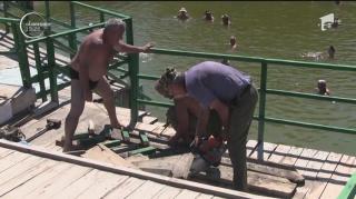 Vacanţă printre cuie, în Prahova! Băile Telega sunt deschise, deși reprezintă un pericol pentru turişti
