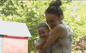 Părinţii reacţionează după plafonarea indemnizației pentru creșterea copilului. Măsura ar putea avea consecinţe grave!