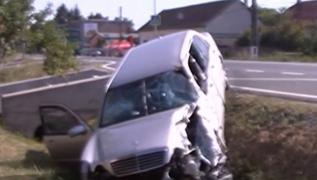 Cinci frați cu vârste între 2 şi 10 ani, grav răniți într-un accident teribil la Arad