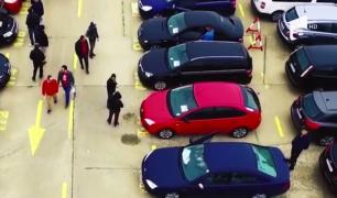 O nouă lege care ar putea intra curând în vigoare îi condamnă la închisoare pe cei care umblă la kilometrajul maşinilor scoase la vânzare