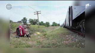 Tragedie în Constanţa! Un şofer a fost spulberat de tren, când se întorcea de la plajă (VIDEO)