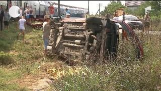 Sfârşit groaznic la Eforie Sud. Şofer spulberat de tren, la o trecere peste calea ferată semnalizată doar cu crucea Sfântului Andrei