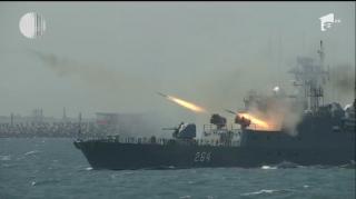 De Ziua Marinei a fost SPECTACOL TOTAL, la Constanţa, pe cer şi în apă. Au fost TREI MII de militari cu nave, elicoptere şi avioane!