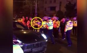 Răsturnare de situaţie în cazul tânărului care ar fi târât cu bolidul său un poliţist din Capitală. Părinţii vor să ajungă la CEDO