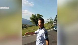 Unul dintre agenţii din cazul motociclistului lovit de o maşină a poliţiei era deja cercetat disciplinar