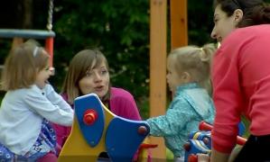 Măsuri pentru mamele "eroine". Hotărârea s-ar putea aplica din 2018! (VIDEO)