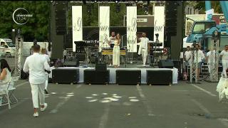 Mare de alb în centrul Bucureştiului! Cum a fost atmosfera la "Diner en Blanc"