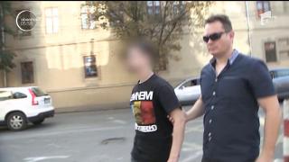 O copilă de doar 12 ani a fost convinsă să îşi OMOARE părinţii, de către un individ pe care l-a cunoscut pe internet!