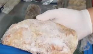 La un restaurant din Predeal, turiştii erau aşteptaţi cu mâncare expirată de jumătate de an