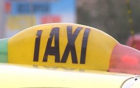 Fără centuri de siguranță în taxi. Se întâmplă în fiecare minut, în trafic! Consecinţele unui impact frontal ar putea fi DURE, chiar şi la o viteză foarte mică