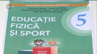 După o vară de pregătiri intense, doar manualul de sport este tipărit! Elevii de clasa a cincea nu vor avea nici măcar manual de limba română!