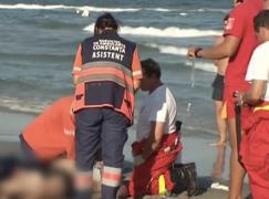 Pericol pe litoral: doi turişti, între care şi un jurnalist, au pierit în marea agitată (VIDEO)