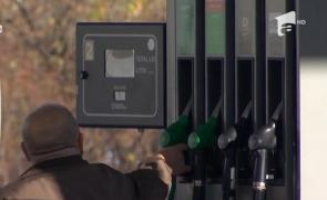 Uraganul Harvey scumpeşte benzina din România! De pe 15 septembrie carburanţii vor fi mai scumpi cu 16 bani,