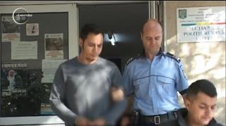 Jaf ca în filme la un magazin de bijuterii din centru Vasluiului! Acelaşi magazin a mai fost jefuit în urmă cu 6 luni!