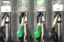 Record: carburanţii s-au scumpit din nou, după 24 de ore! Estimările pentru octombrie dau însă fiori
