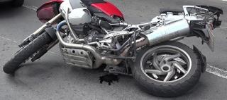 Sfârşit crunt în Argeş! Motociclist mort, după ce s-a izbit de un parapet. Ce a încercat să evite în ultima clipă (VIDEO)