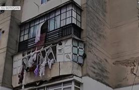 Explozie violentă într-un bloc din Botoşani. Cinci oameni, dintre care un COPIL, au ajuns la spital