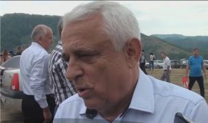 Ministrul Daea laudă îngrăşământul provenit de la oaie: ”E aur negru!”