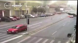 Ultimul bilanţ al furtunilor din vest: Opt oameni au murit în urma fenomenelor meteo extreme (VIDEO)