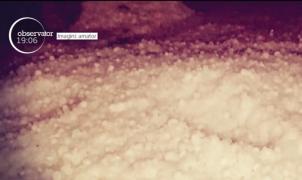 Grindina a făcut ravagii în mai multe zone din țară! Maşinile şi acoperişurile au fost ciuruite