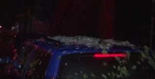 Vijeliile au măturat 15 județe! Pe Valea Prahovei, grindina a distrus mai multe case și automobile