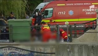 Operaţiune dramatică de salvare! Un bărbat de 60 de ani şi nepotul lui au căzut în Dâmboviţa