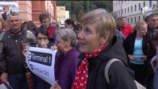 Proteste la Braşov! Oamenii cer finalizarea lucrărilor la aeroportul internaţional din oraş