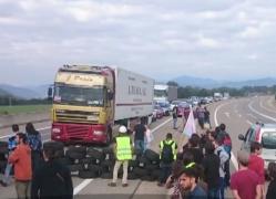 Catalonia e blocată de greva generală, viitorul provinciei rămâne incert