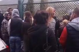 REVOLTĂ la mina Lupeni, după ce trei ortaci au fost prinşi în subteran de o galerie surpată, la 500 de metri sub pământ