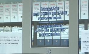 Sindicaliştii acuză guvernul că vrea să acopere GĂURILE DIN BUGET cu trecerea contribuţiilor sociale doar în sarcina angajatului