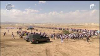 Peste 5000 de femei israeliene şi palestiniene au luat parte la un marş pentru pace, prin deşertul din apropierea Mării Moarte