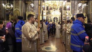 A început cel mai mare pelerinaj anual al ortodoxiei româneşti! Peste 200 de mii de credincioşi sunt aşteptaţi la Moaştele Sfintei Parascheva