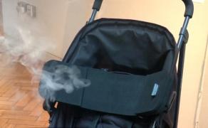 Cărucior pentru bebeluși care oprește aerul poluat