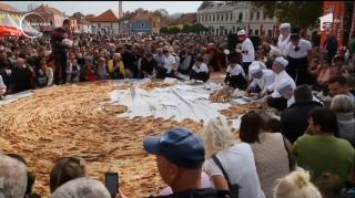Plăcintă de Cartea Recordurilor, în oraşul bosniac Tuzla