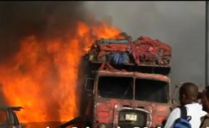 Imagini terifiante: 30 de morţi în urma unui atac terorist comis cu un camion plin cu explozibil