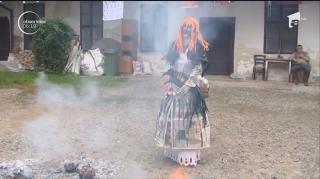 Ultima vrăjitoare din Europa a ars pe rug în România, în 1752! Momentul dramatic a fost repus în scenă la Târgu Mureş