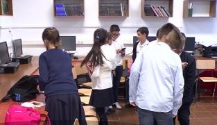 Atenţie, părinţi şi copii! Uniforma ar putea redeveni obligatorie la şcoală